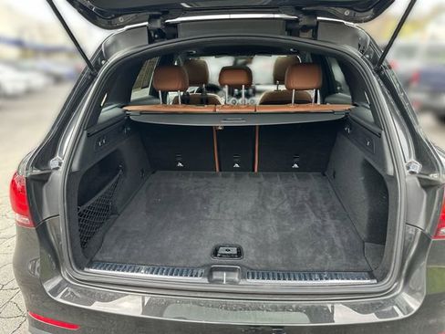 Used 2022 Mercedes-Benz GLC 43 AMG 4MATIC image 23