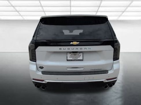 New 2025 Chevrolet Suburban Premier image 36
