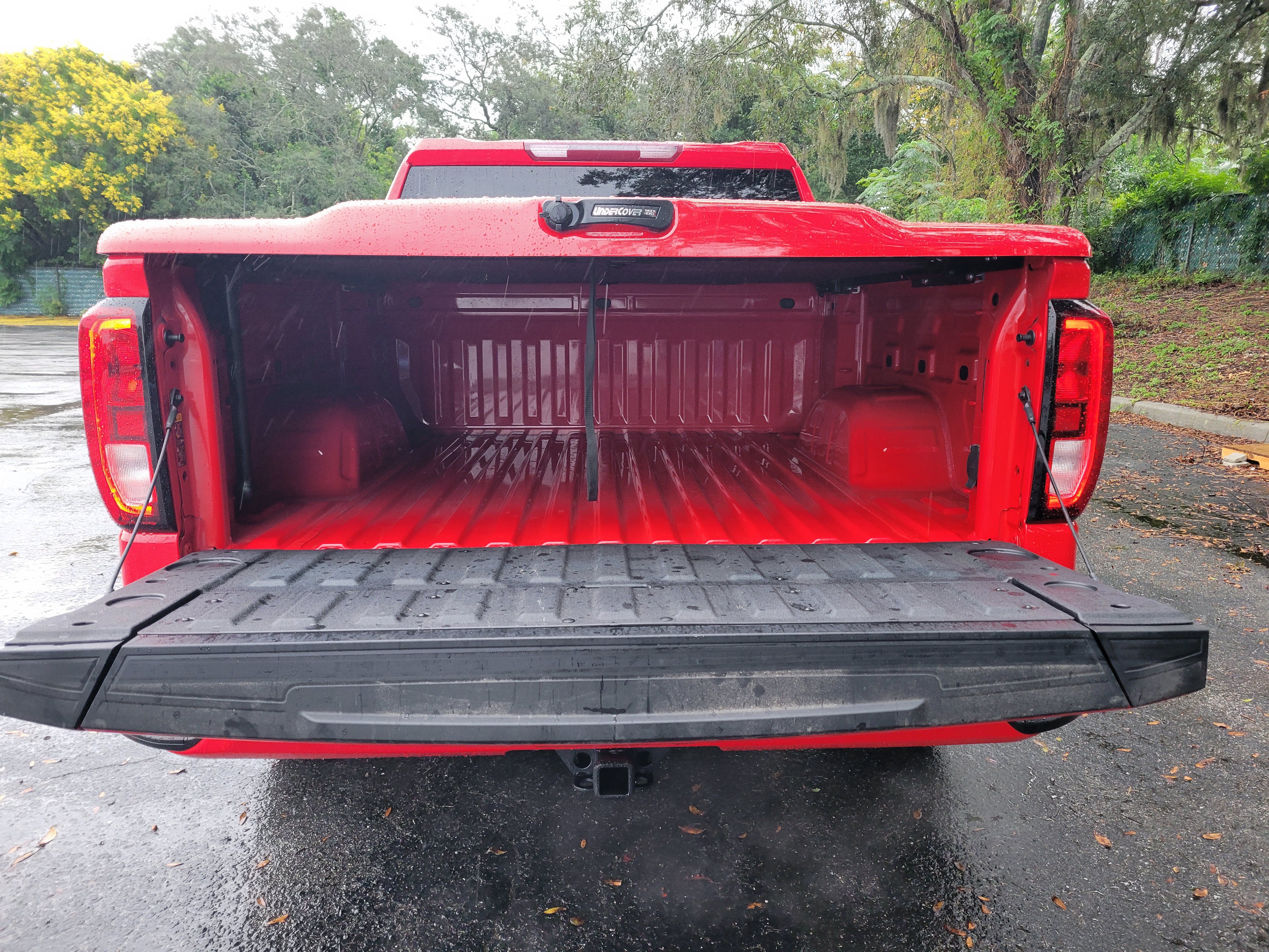 Used 2022 GMC Sierra 1500 Elevation w/ LPO, Elevation Black Package RWD image 6