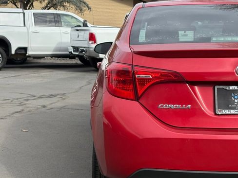 Used 2018 Toyota Corolla SE image 11
