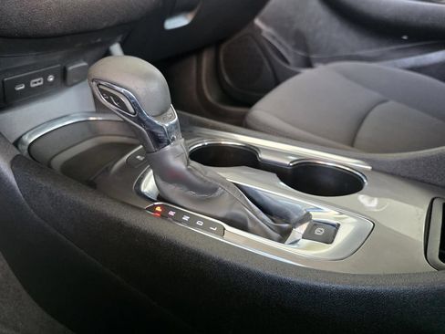Used 2025 Chevrolet Malibu LT FWD image 20
