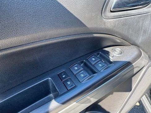 Used 2020 Chevrolet Colorado LT RWD image 23