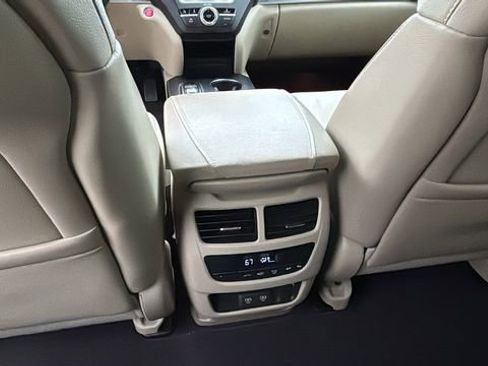 Used 2018 Acura MDX FWD image 21