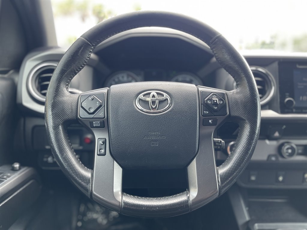 Used 2017 Toyota Tacoma TRD Sport w/ Tow Package RWD image 24