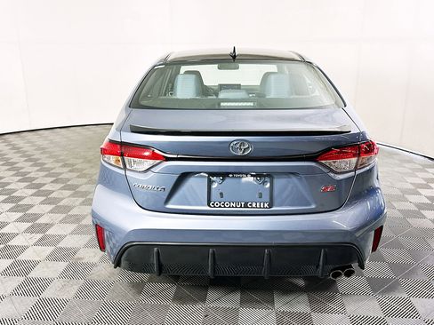 Used 2025 Toyota Corolla SE w/ Convenience Package image 4