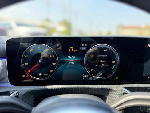 Used 2020 Mercedes-Benz CLA 250 image 18