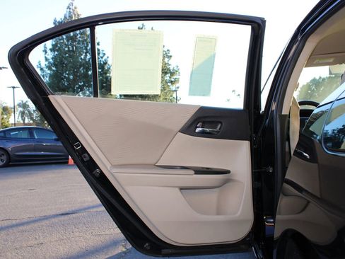 Used 2014 Honda Accord LX image 22