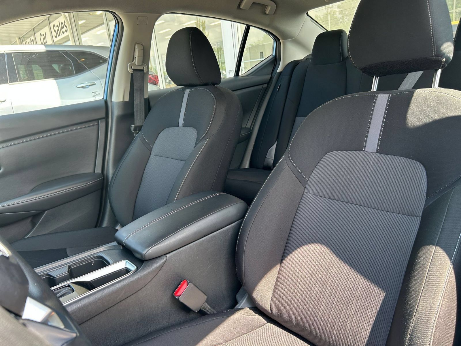 Used 2025 Nissan Sentra SV FWD image 30