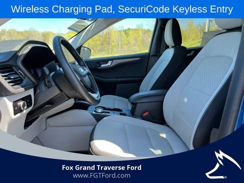 Certified 2023 Ford Escape Active w/ Tech Pack #2 AWD/4WD image 3