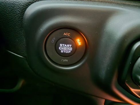 Used 2023 Jeep Wrangler Sport image 31