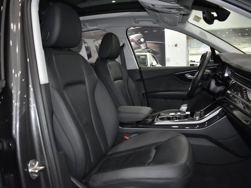 Used 2022 Audi Q7 Premium Plus w/ Premium Plus Package image 31