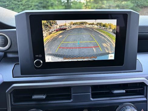 Certified 2026 Toyota 4Runner SR5 AWD/4WD image 18