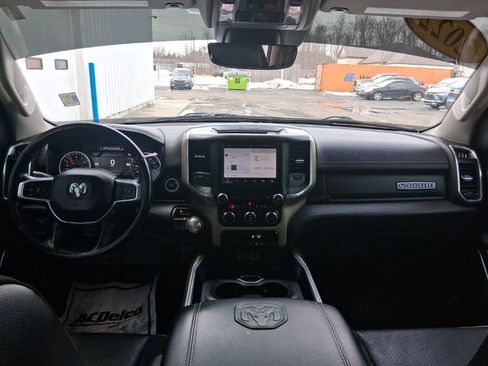 Used 2022 RAM 1500 Laramie AWD/4WD image 17