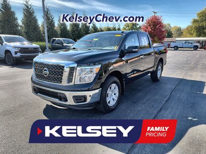 Used 2018 Nissan Titan SV w/ SV Convenience Package