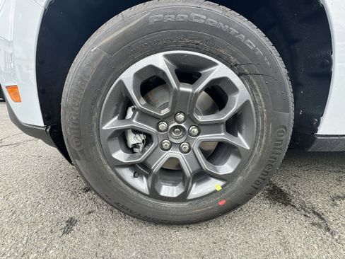 New 2026 Ford Maverick XLT w/ Equipment Group 301A image 12