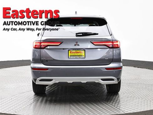 Used 2024 Mitsubishi Outlander SE FWD image 6