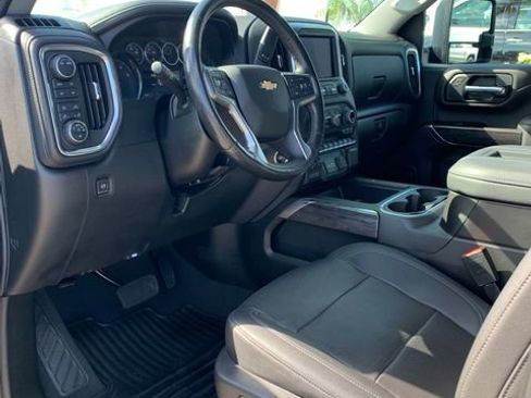 Used 2022 Chevrolet Silverado 3500 LTZ w/ LTZ Plus Package AWD/4WD image 17