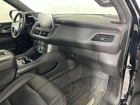 Used 2024 Chevrolet Suburban RST w/ Luxury Package AWD/4WD image 37