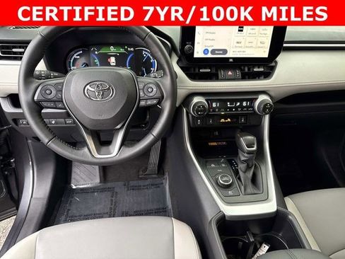 Used 2025 Toyota RAV4 XLE Premium image 18