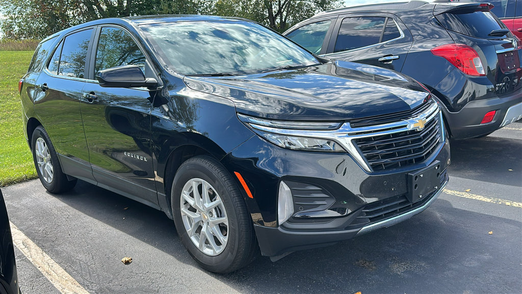 Used 2024 Chevrolet Equinox LT FWD image 2