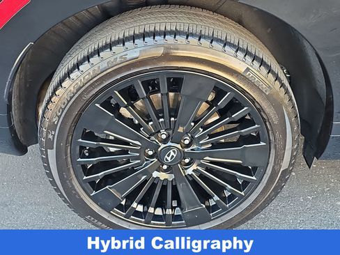 Used 2025 Hyundai Santa Fe Calligraphy FWD image 12