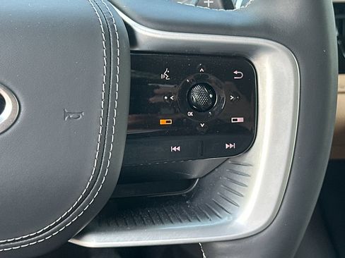 Used 2025 INFINITI QX80 Sensory AWD/4WD image 22