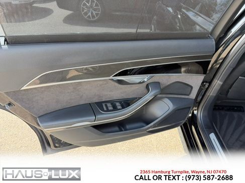 Used 2020 Audi S8 L w/ S8 Executive Package AWD/4WD image 9