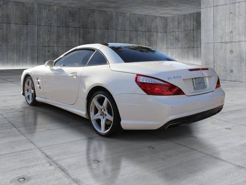 Used 2014 Mercedes-Benz SL 550 w/ Driver Assistance Package image 4