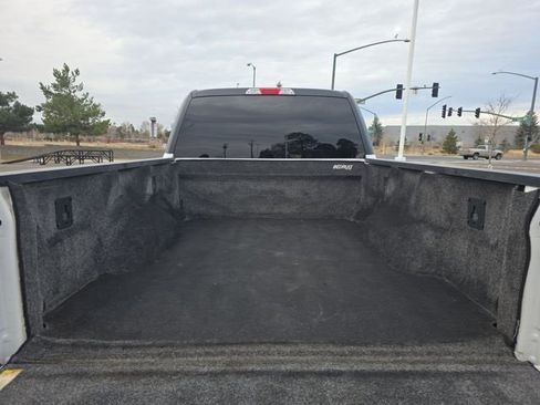 Used 2017 Ford F250 XLT w/ FX4 Off-Road Package image 18