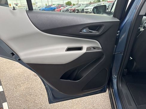 Used 2024 Chevrolet Equinox LS w/ LS Convenience Package FWD image 10