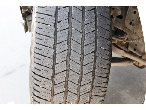 Used 2023 Ford F150 Lightning Platinum AWD/4WD image 40