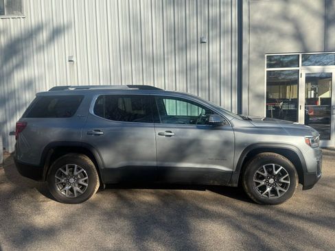 Used 2023 GMC Acadia SLE w/ Driver Convenience Package image 7