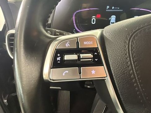 Used 2024 Kia Telluride S FWD image 16