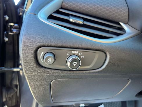 Used 2022 Chevrolet Malibu LT image 20