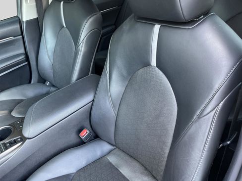 Used 2024 Toyota Camry XSE image 13