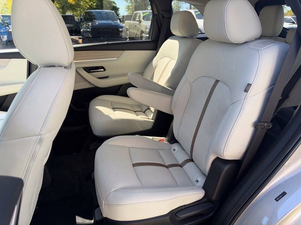 Used 2024 MAZDA CX-90 Plug-In Hybrid w/ Premium Plus AWD/4WD image 14