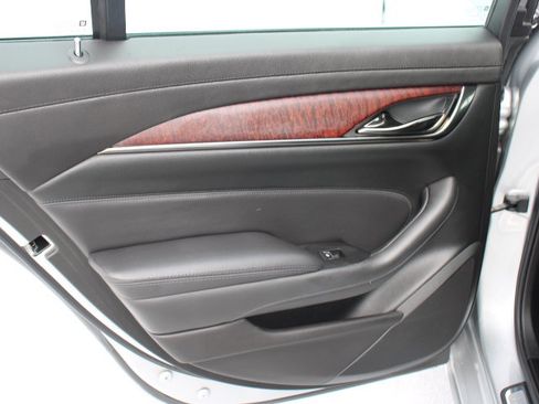 Used 2018 Cadillac CTS Luxury image 13