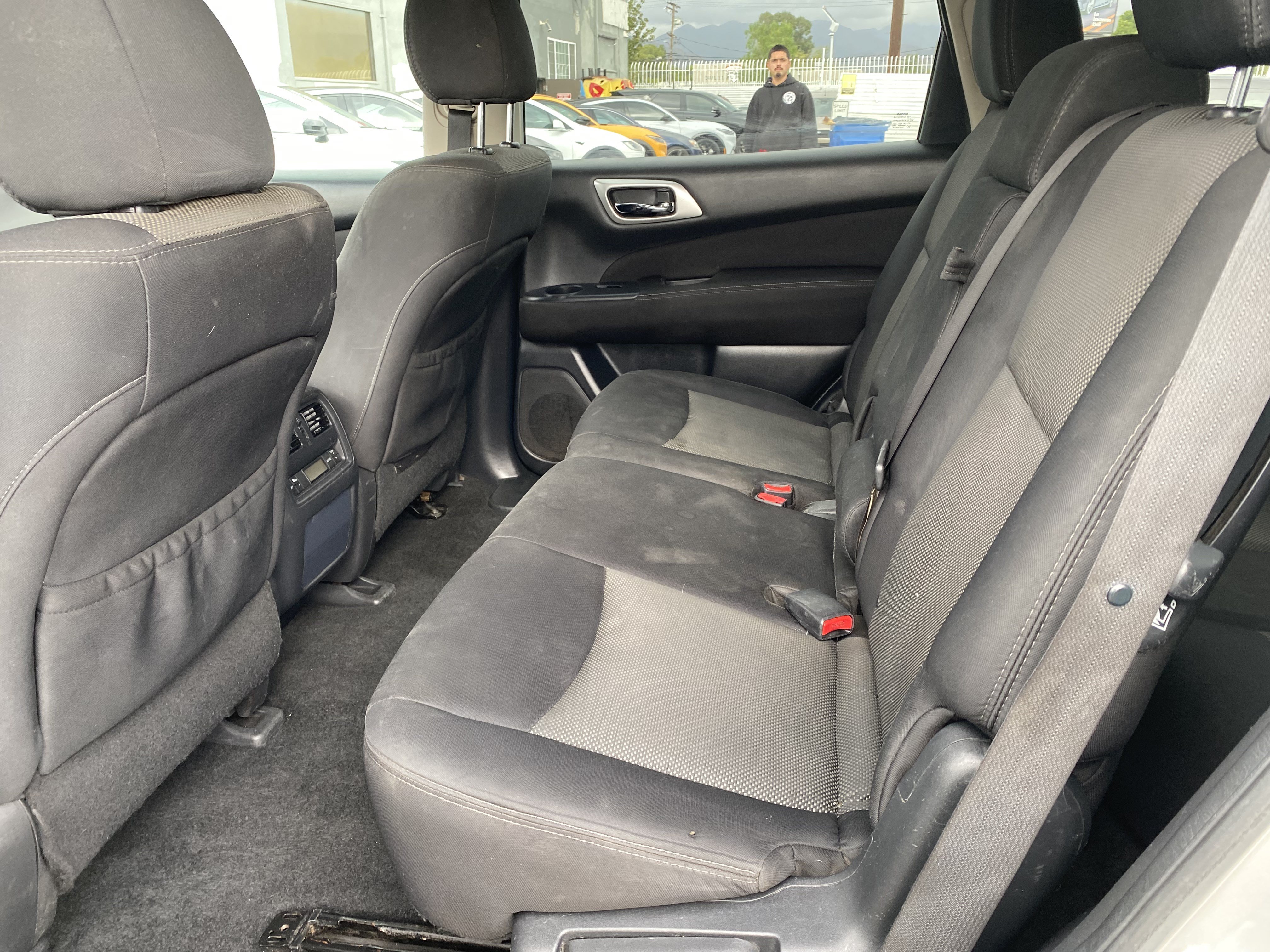 Used 2017 Nissan Pathfinder S FWD image 15