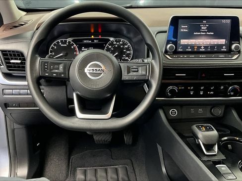 Used 2021 Nissan Rogue S FWD image 6