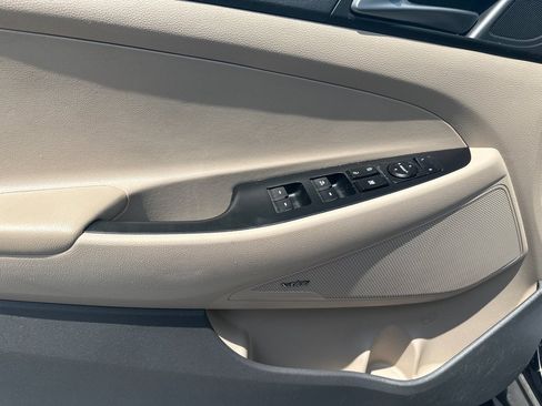 Used 2017 Hyundai Tucson SE Plus FWD image 19