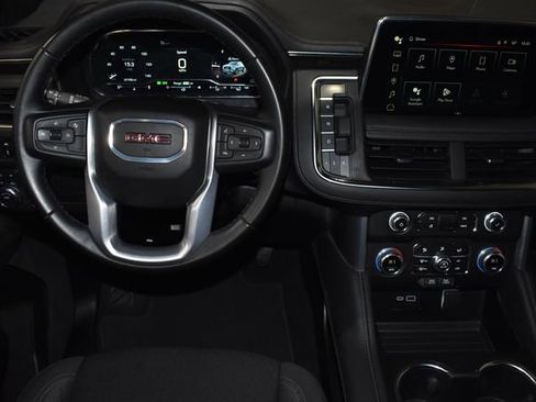 Used 2024 GMC Yukon SLE image 14