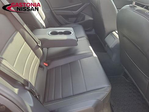 Used 2024 Volkswagen Jetta SE image 26