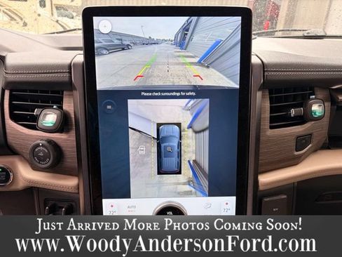 Used 2023 Ford Expedition Max Limited AWD/4WD image 12