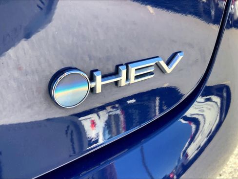 Used 2023 Toyota Prius LE image 29