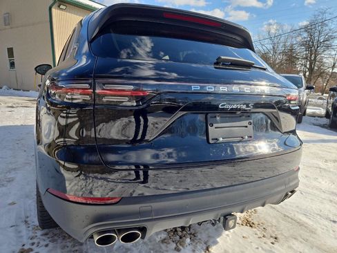 Used 2020 Porsche Cayenne S image 7