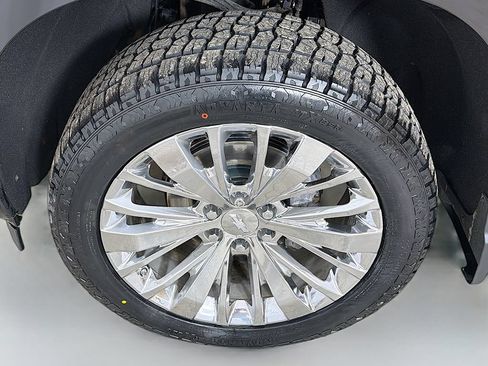 Used 2023 Chevrolet Silverado 1500 High Country AWD/4WD image 23
