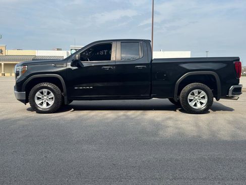 Used 2021 GMC Sierra 1500 4x4 Double Cab w/ Convenience Package image 2