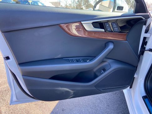 Used 2023 Audi A4 2.0T Premium w/ Convenience Package image 23