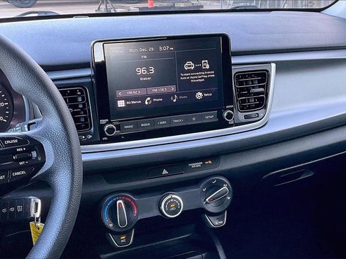 Certified 2021 Kia Rio S image 6