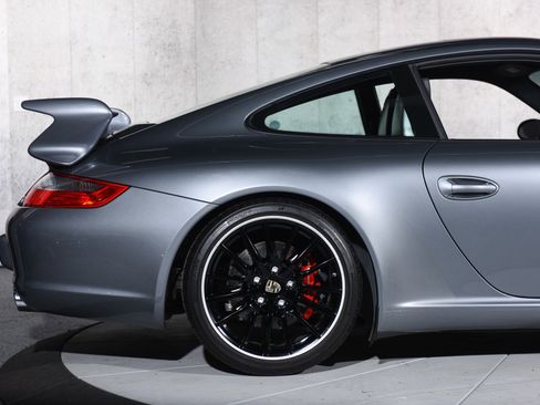 Used 2006 Porsche 911 Carrera S image 2
